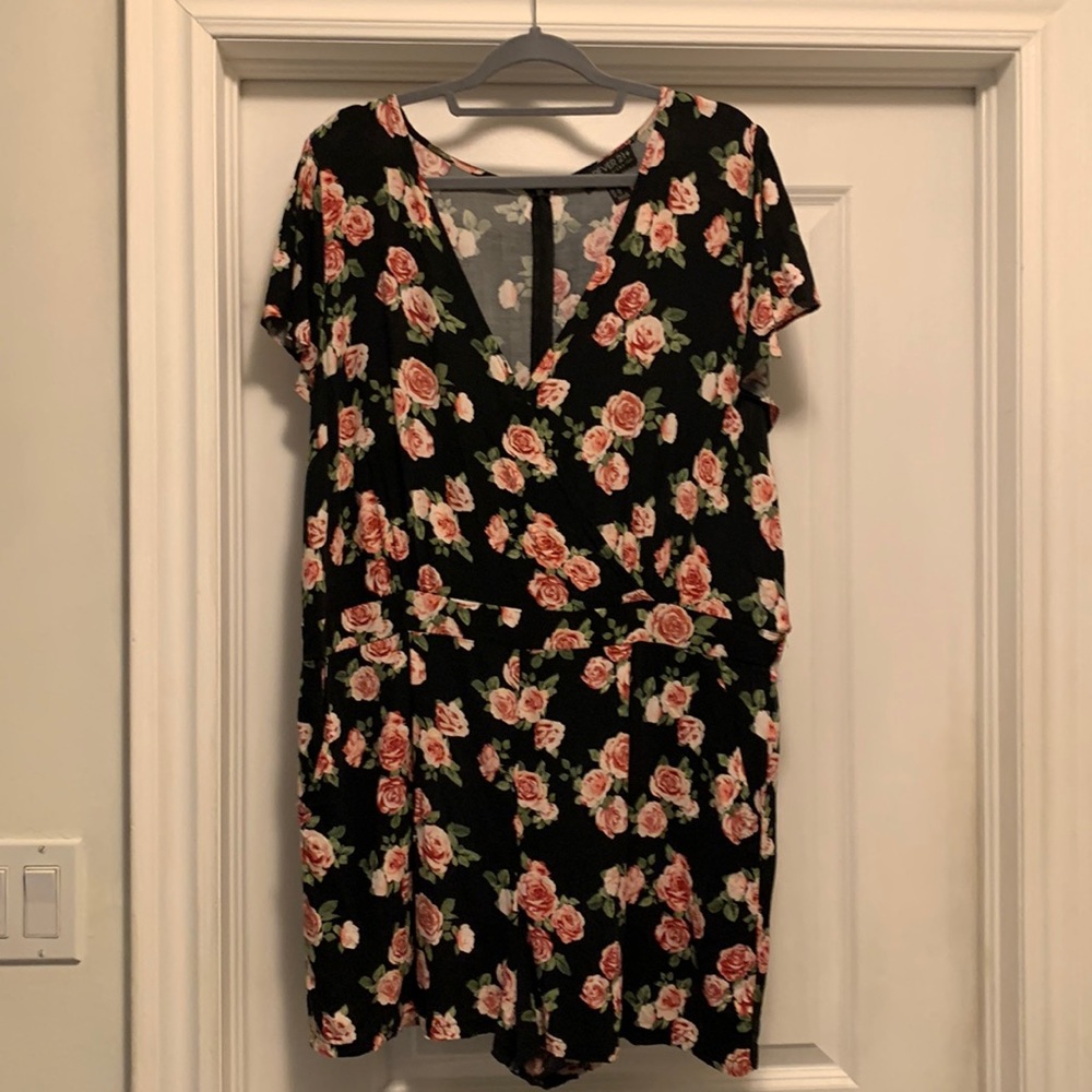 Forever 21 gently worn floral print cross front flutter sleeve romper